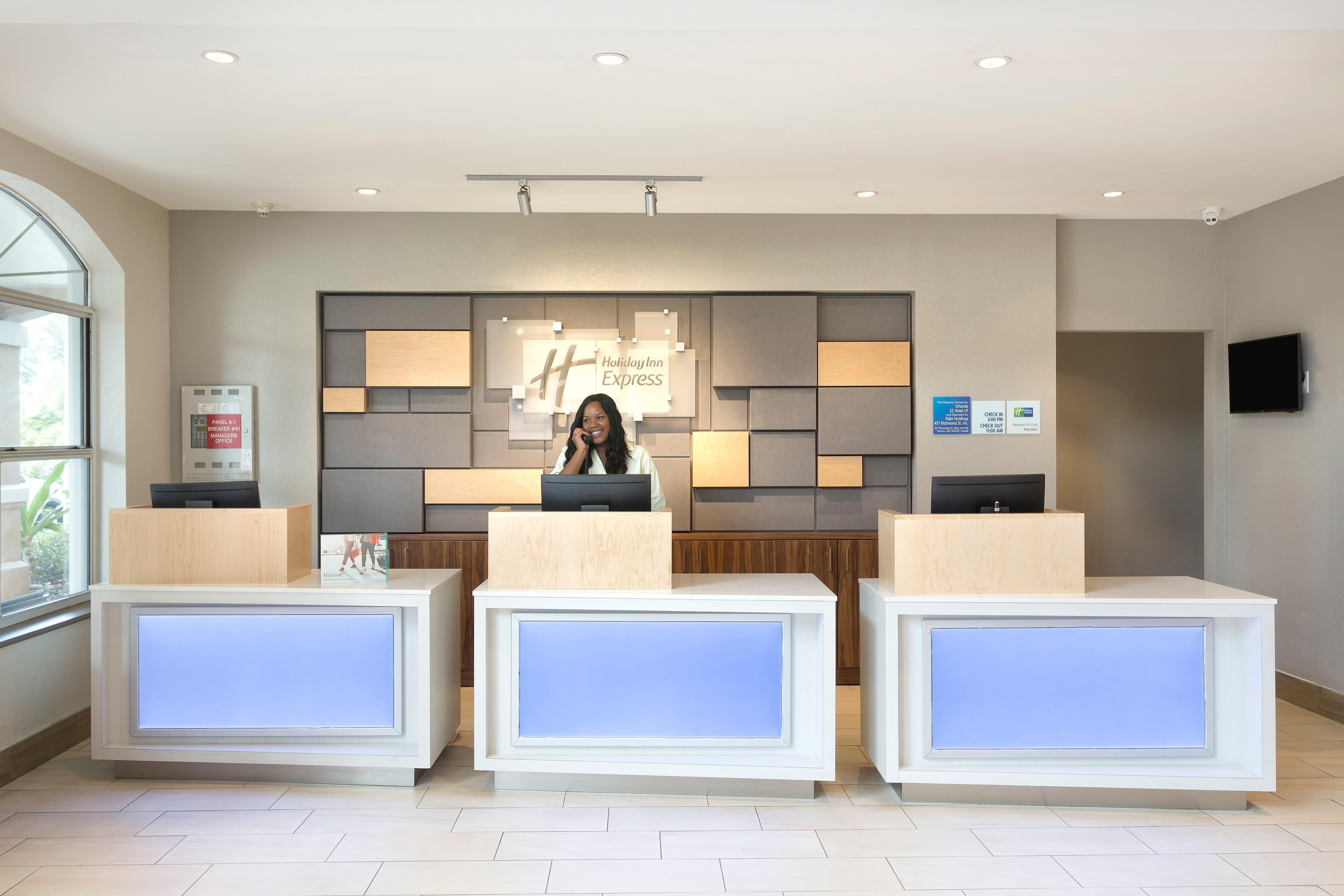Hotel Express & S Buena Vista By Ihg